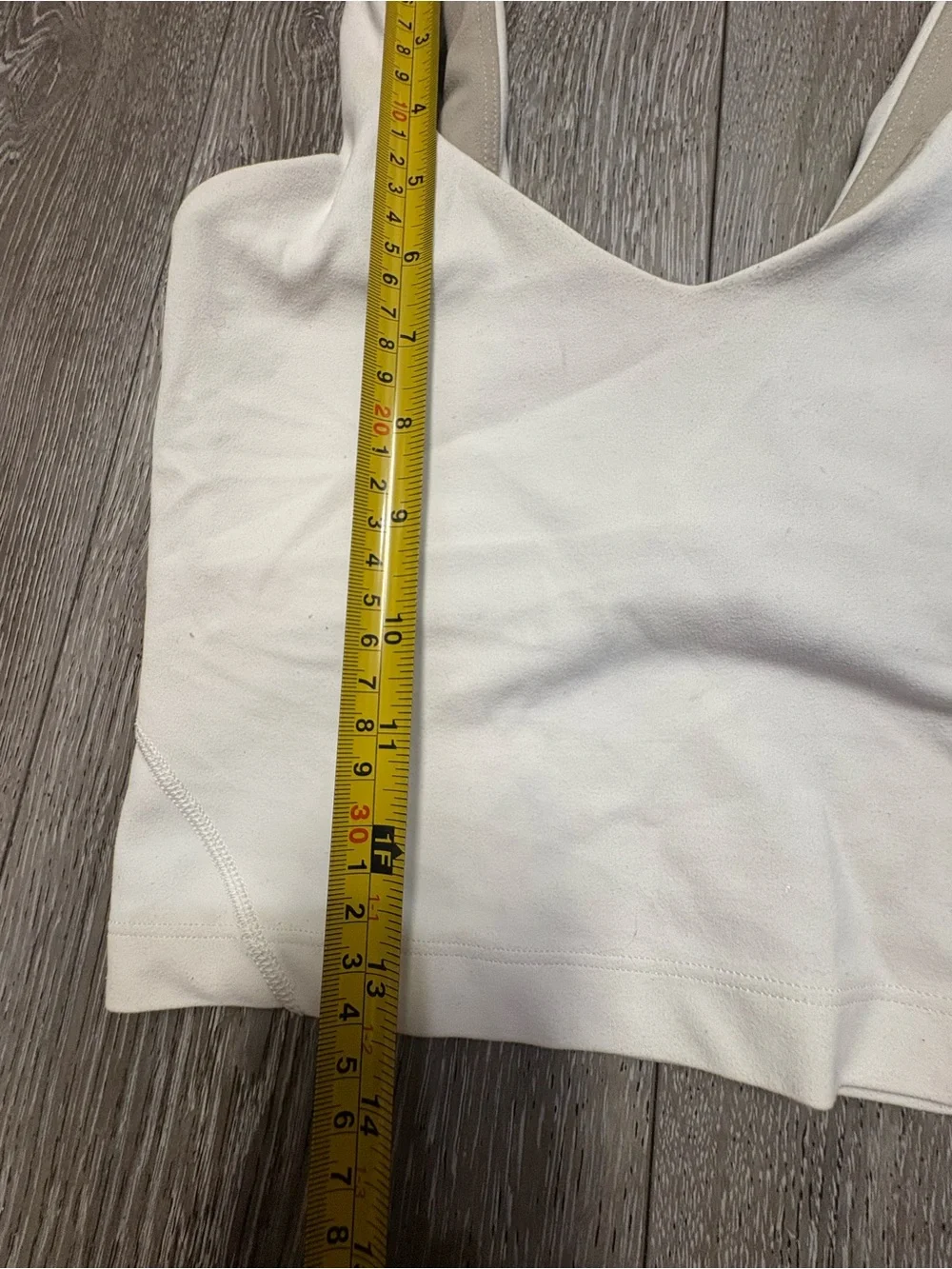 Lululemon Women's White Scoop-Back Crop Tank Top - Performance Intimates